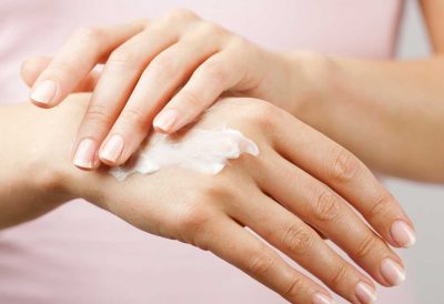 محافظت از پوست دست با مرطوب کننده